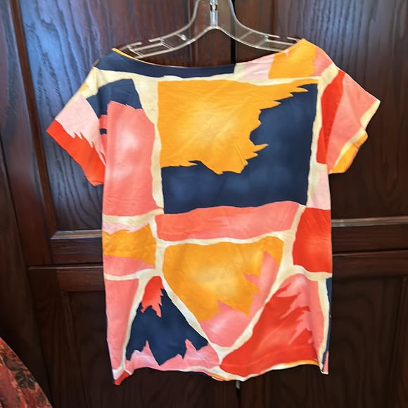 Women great condition t-shirt size 10-12 - Picture 4 of 4